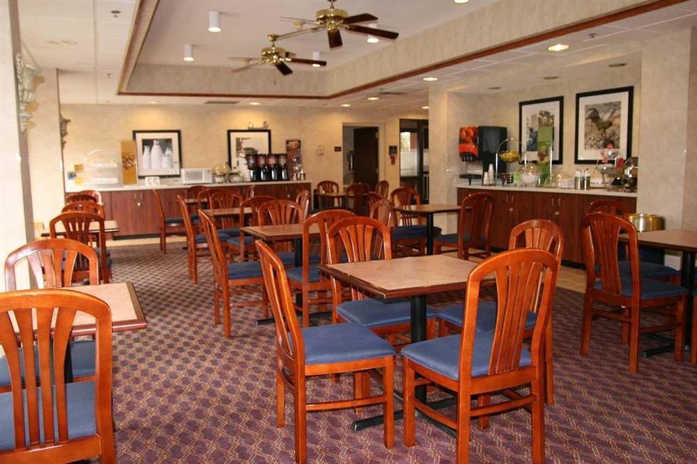 Hampton Inn Абінгдон Ресторан фото